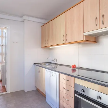 شقة Beachfront With Sea View *