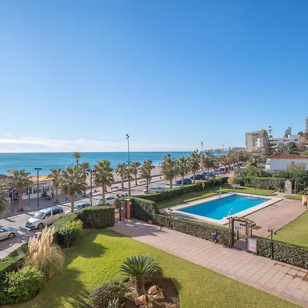 Beachfront With Sea View 아파트 푸엔히롤라