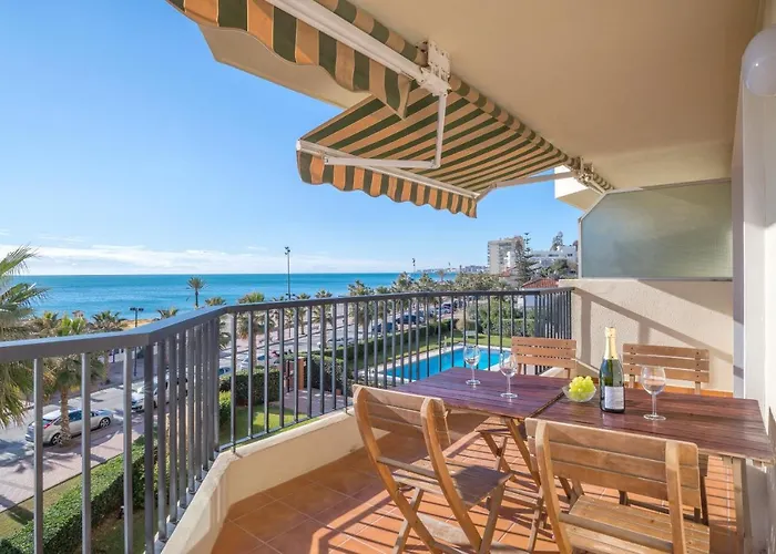 Beachfront With Sea View * פואנגירולה