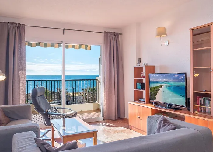 דירה Beachfront With Sea View *